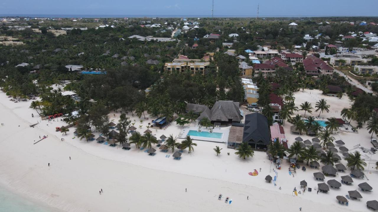 Sunset Kendwa Beach Hotel ภายนอก รูปภาพ